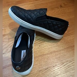 Steve Madden Women's Black Quilted Slip-ons